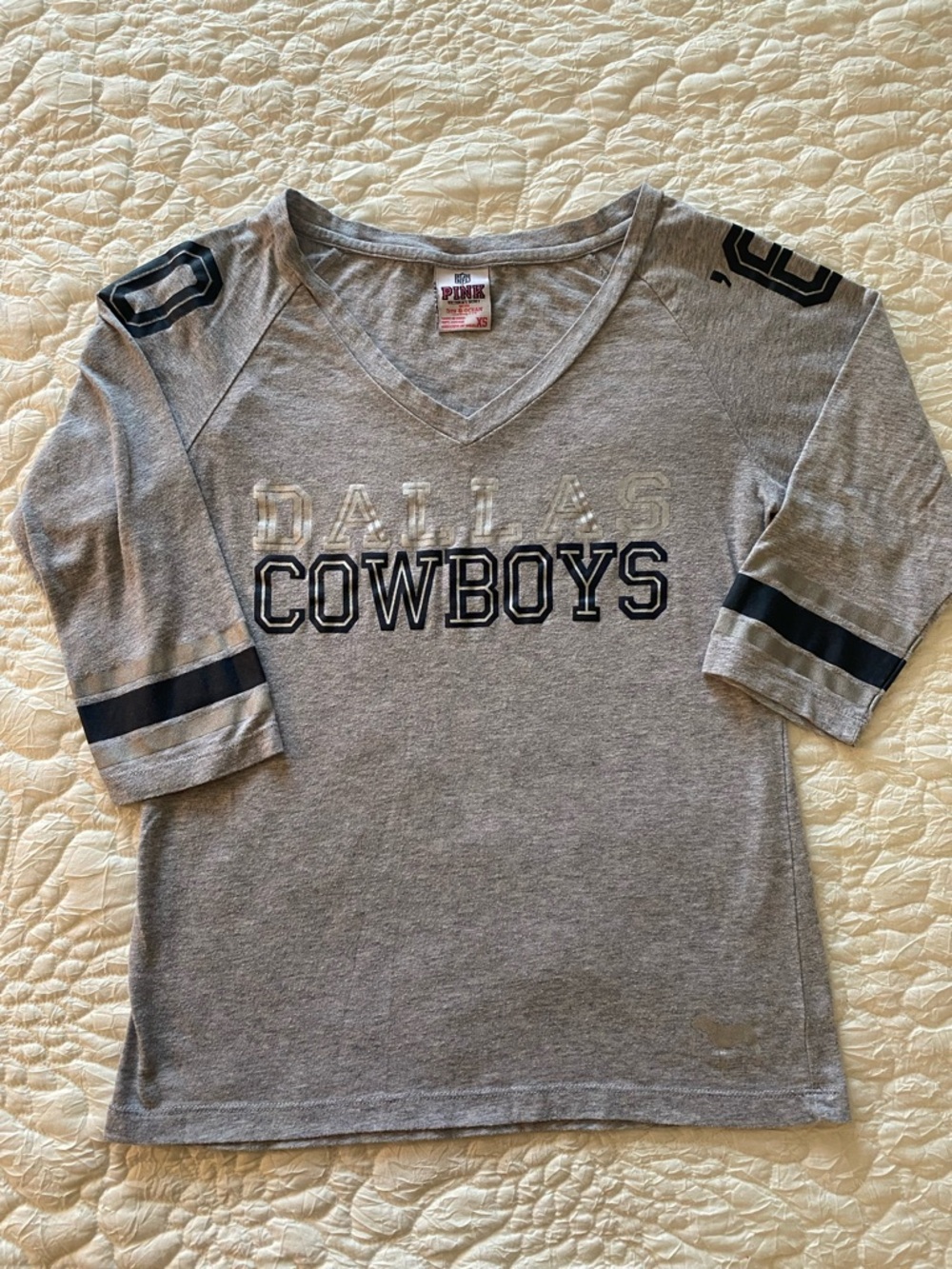 PINK Victoria's Secret Gray Dallas Cowboys 3/4 Length Sleeve Tee